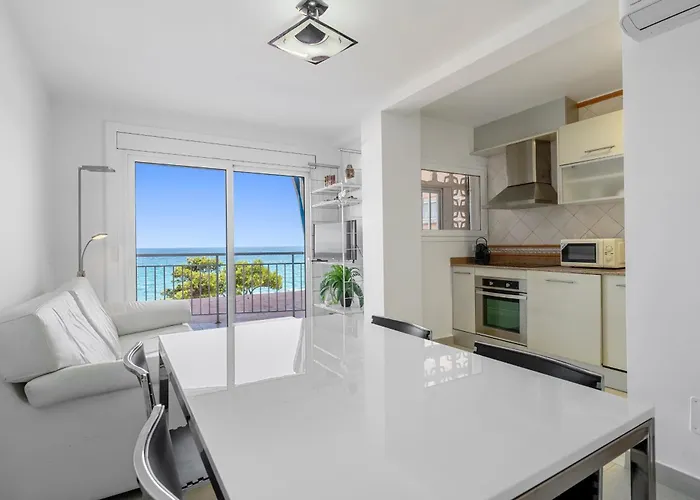 Hauzify I Cannes * 普拉加德阿罗